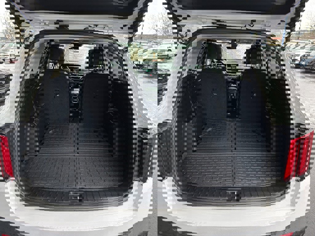 Used 2025 Kia Sorento SX image 7