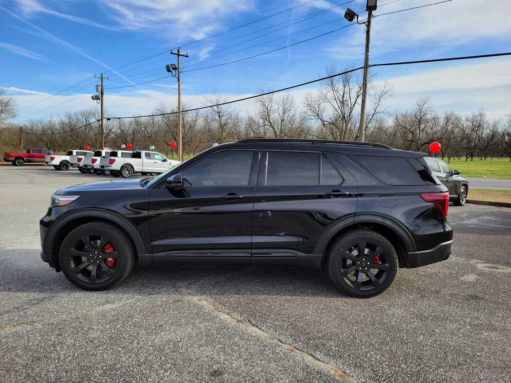 Certified 2022 Ford Explorer ST w/ Equipment Group 401A image 2