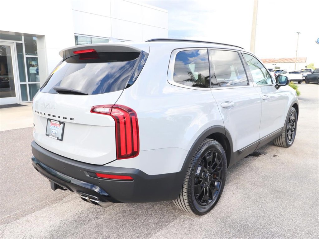 Used 2022 Kia Telluride SX w/ SX Prestige Package image 5