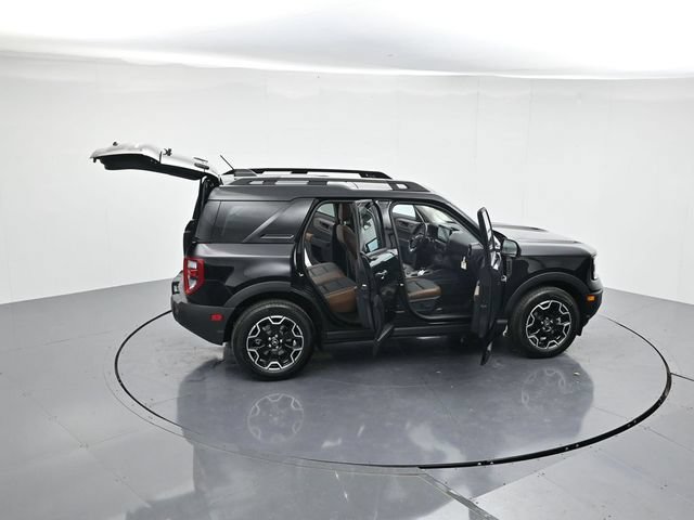 Certified 2025 Ford Bronco Sport Outer Banks w/ Outer Banks Tech Package+ AWD/4WD image 45