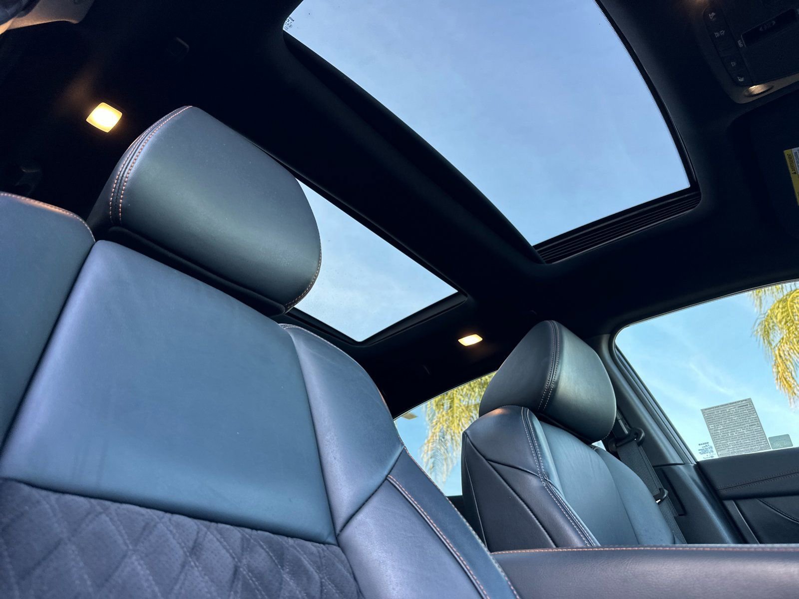 Used 2022 Nissan Maxima SR w/ Sport Mat Group image 15