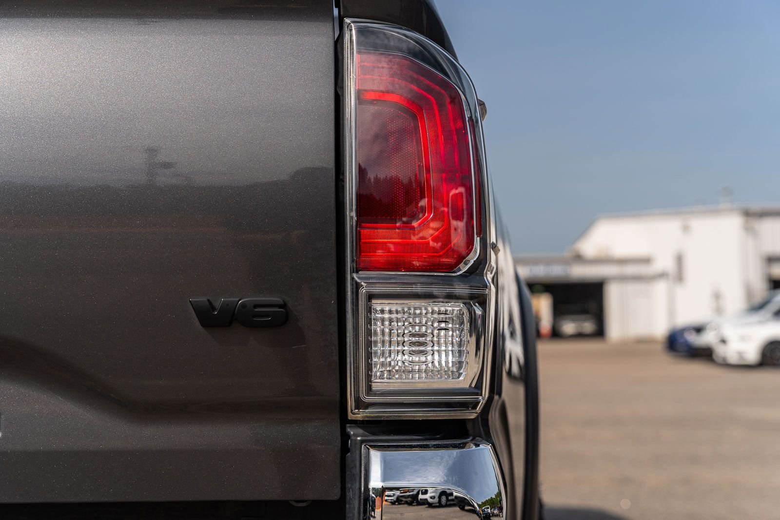 Used 2021 Toyota Tacoma TRD Off-Road AWD/4WD image 16