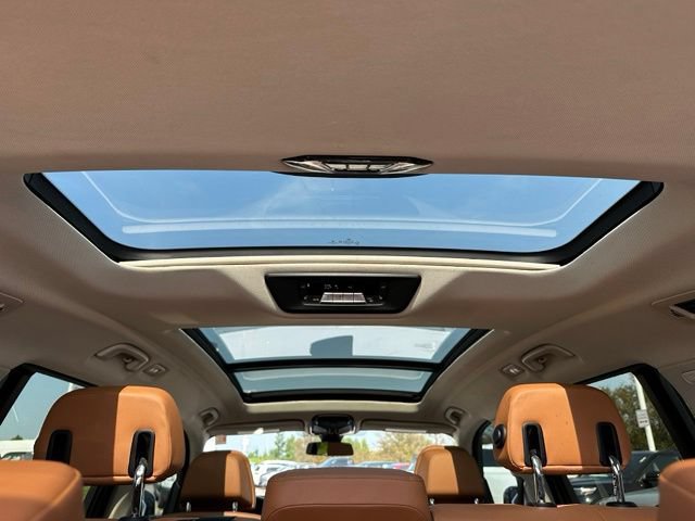 Used 2021 BMW X7 xDrive40i AWD/4WD image 17