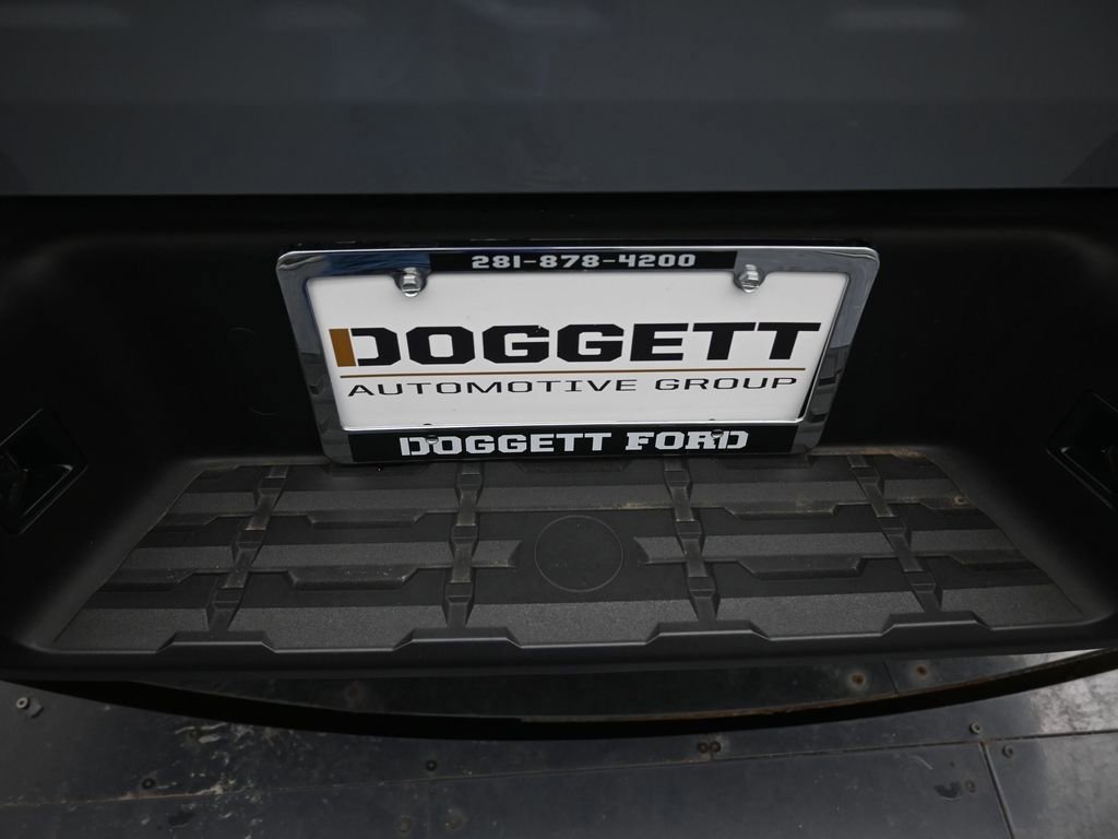 Used 2025 Nissan Frontier PRO-4X image 28