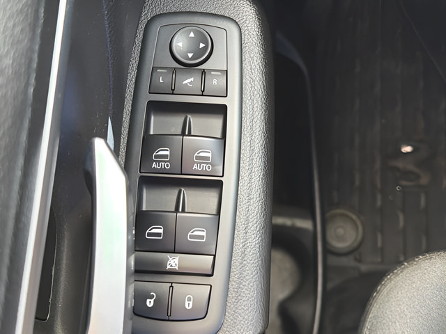 Used 2019 RAM 1500 Big Horn AWD/4WD image 17