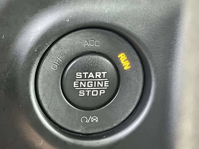 Used 2023 Jeep Gladiator Sport AWD/4WD image 29