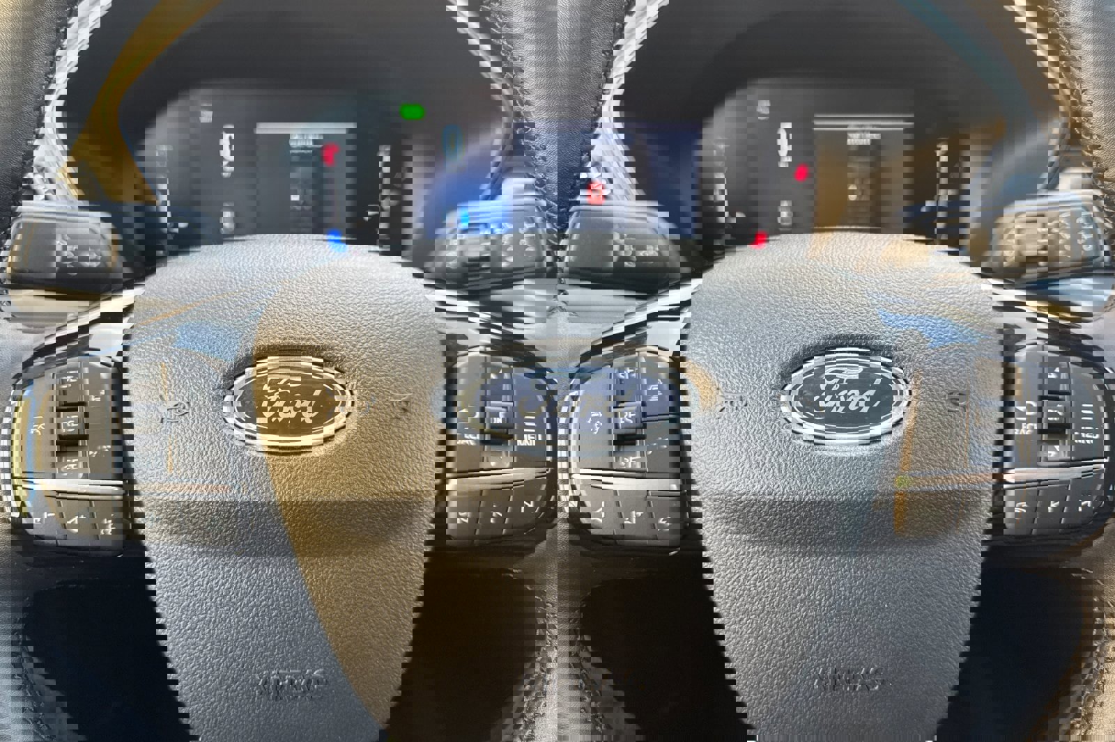 Certified 2025 Ford Escape Base image 25