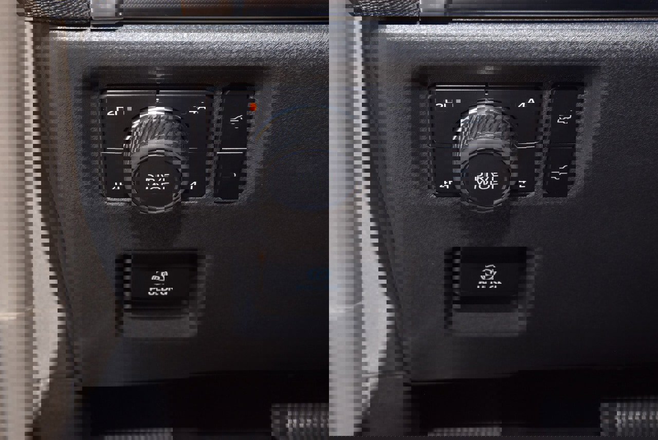 Certified 2025 Ford Expedition Max Platinum image 32