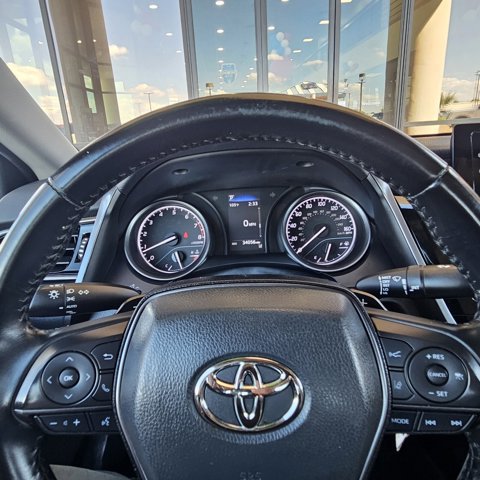 Used 2024 Toyota Camry SE image 14