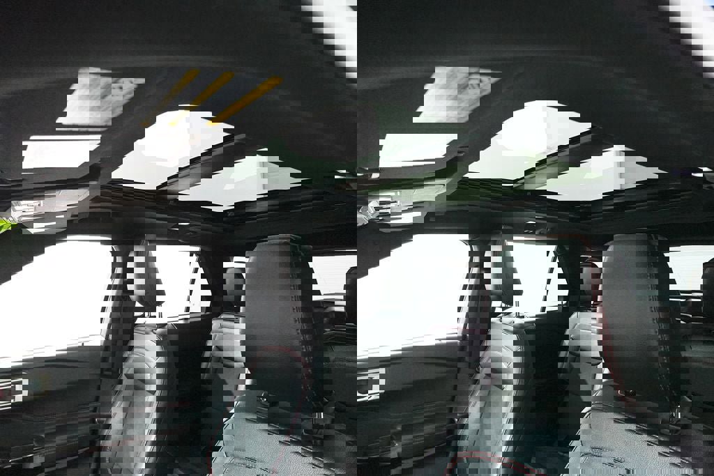 Certified 2023 Ford Explorer ST-Line image 13