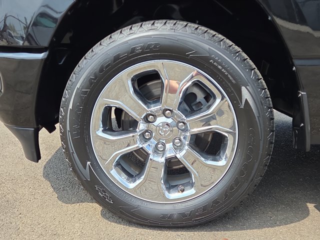 Used 2023 RAM 1500 Big Horn AWD/4WD image 9