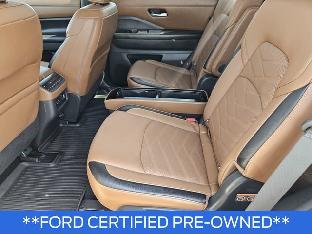 Used 2024 Nissan Pathfinder Platinum FWD image 21