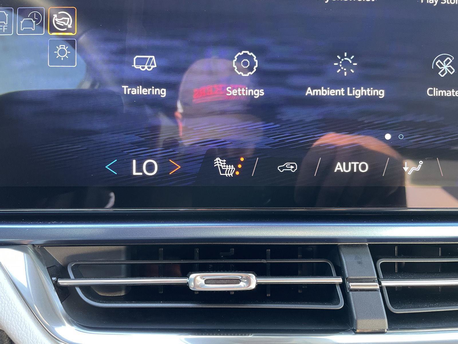 Used 2026 Chevrolet Equinox EV LT AWD/4WD image 25