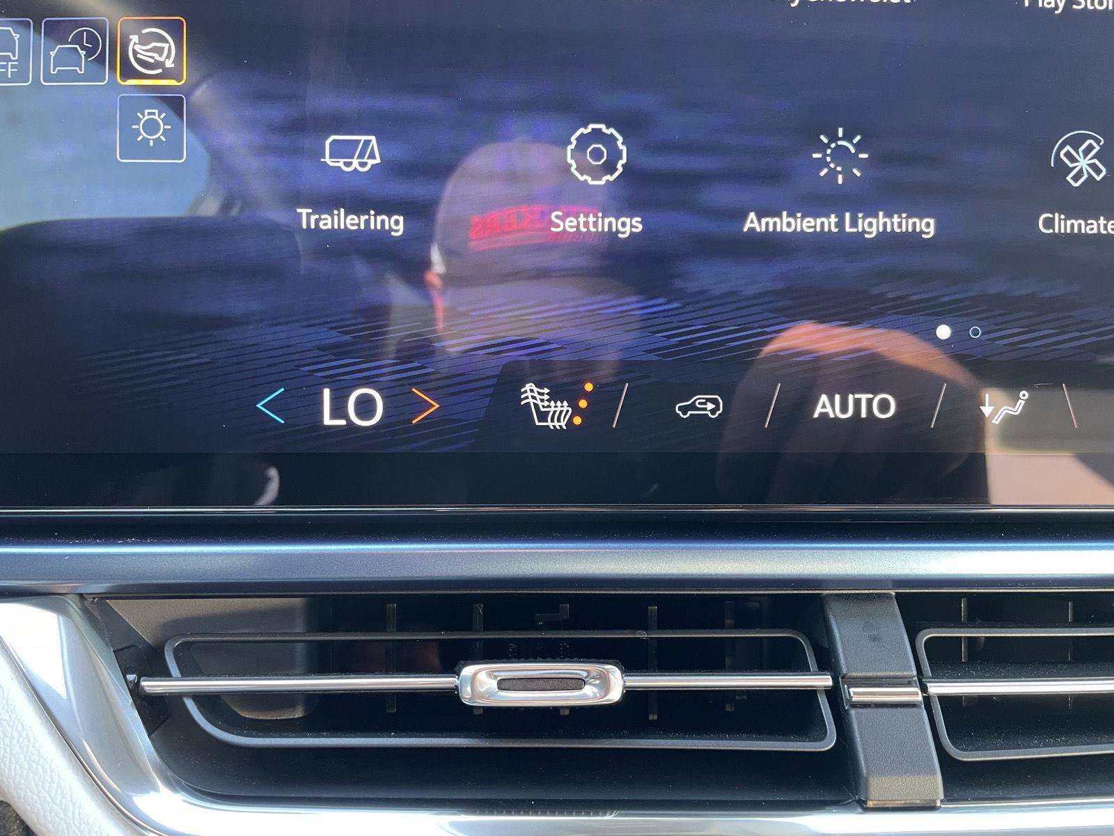 Used 2026 Chevrolet Equinox EV LT AWD/4WD image 25