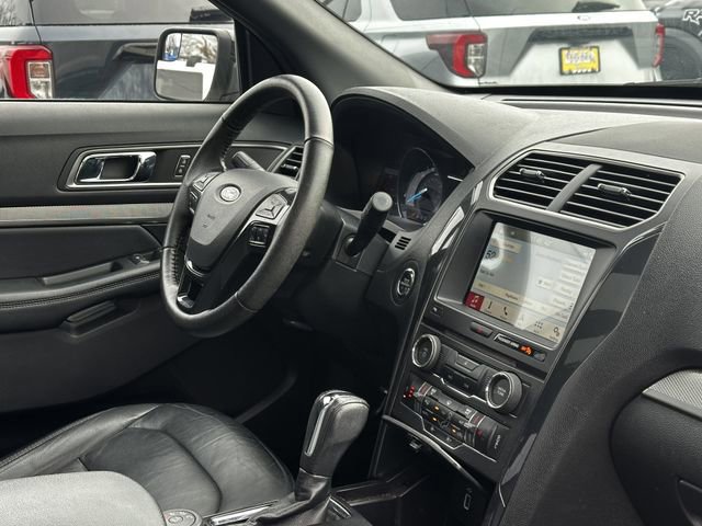Certified 2018 Ford Explorer XLT w/ Equipment Group 202A image 34