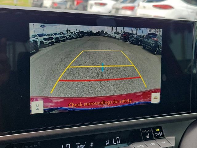 Used 2025 Toyota Camry XSE FWD image 30