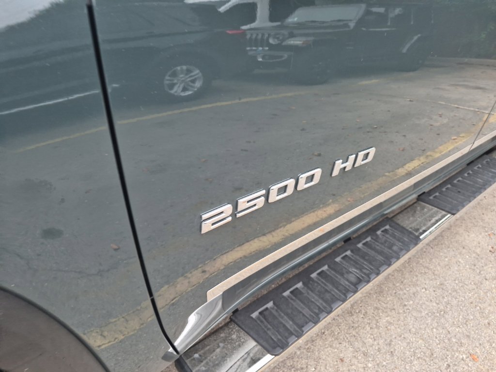Used 2026 Chevrolet Silverado 2500 LTZ w/ LTZ Premium Package AWD/4WD image 7