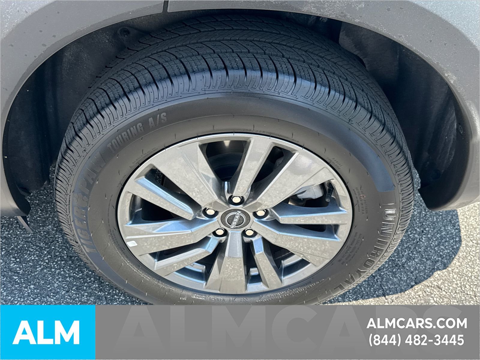 Used 2025 Nissan Pathfinder SV image 26