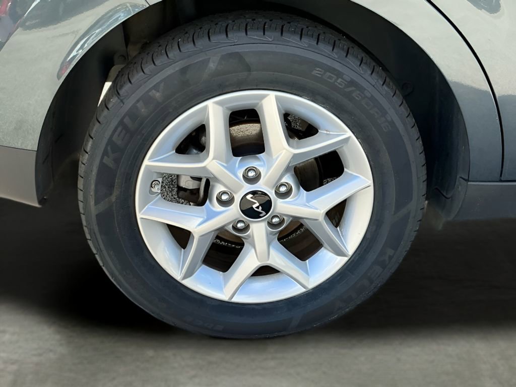 Used 2024 Kia Soul LX w/ Option Group 015 image 18