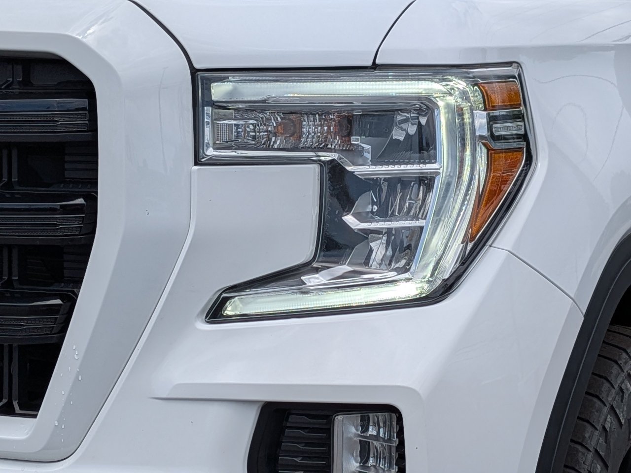 Used 2021 GMC Sierra 1500 Elevation w/ LPO, GMC Protection Package AWD/4WD image 10