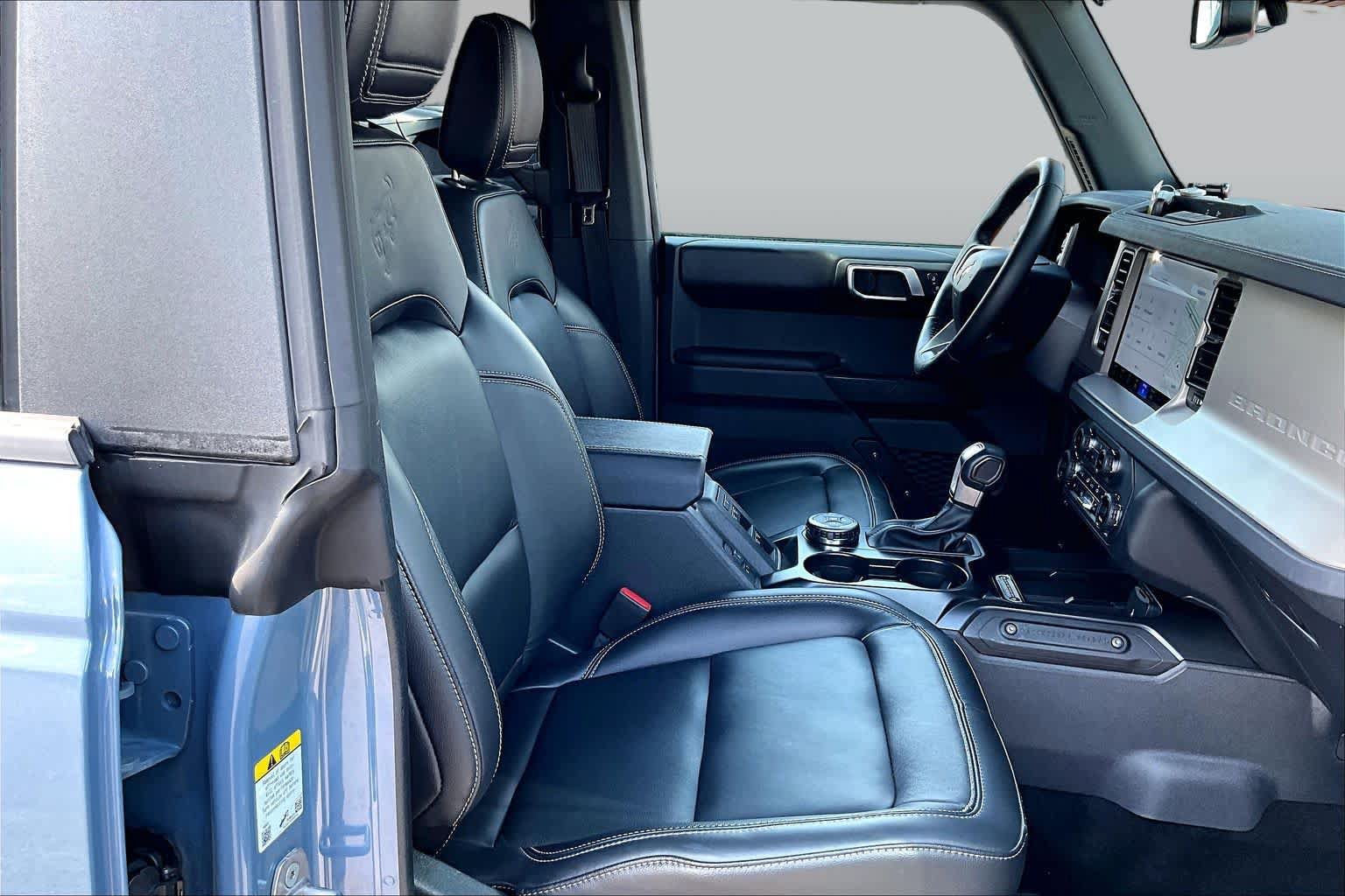 Certified 2025 Ford Bronco Outer Banks AWD/4WD image 11