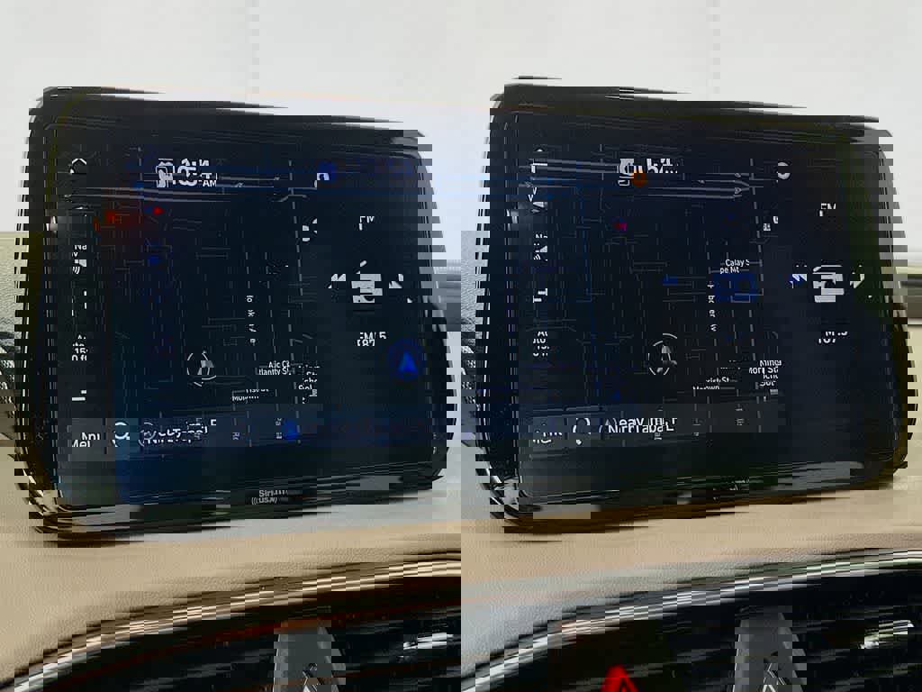 Used 2023 Hyundai Santa Fe SEL FWD image 27