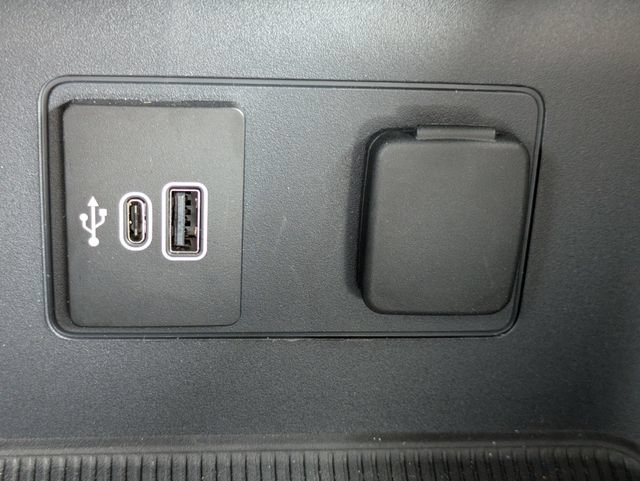 Certified 2026 Ford Explorer Active w/ Active Comfort Package RWD image 22