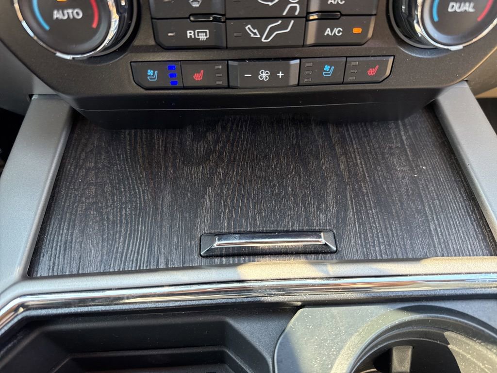 Certified 2020 Ford F350 Lariat w/ Lariat Ultimate Package image 29