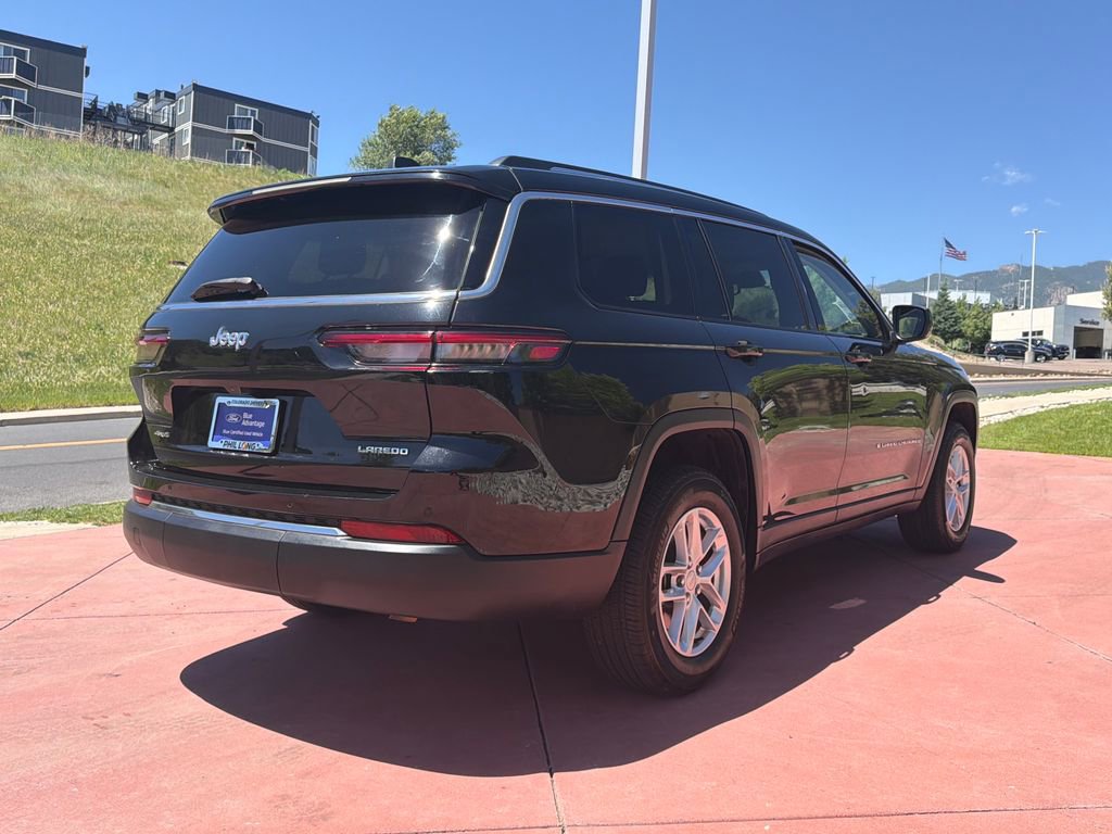 Used 2023 Jeep Grand Cherokee L Laredo AWD/4WD image 8