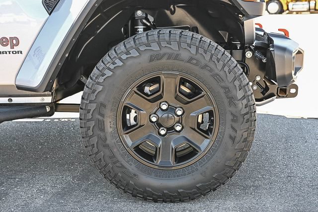 Used 2021 Jeep Gladiator Mojave w/ Trailer Tow Package AWD/4WD image 13