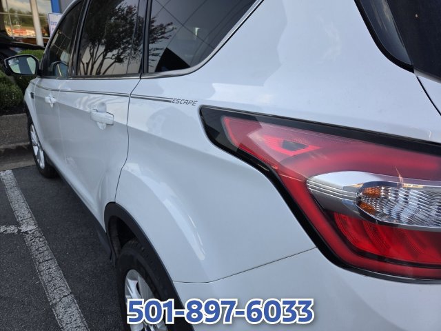 Certified 2018 Ford Escape SE FWD image 13
