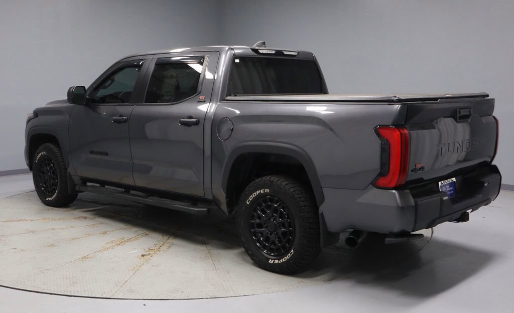 Used 2025 Toyota Tundra SR5 AWD/4WD image 9