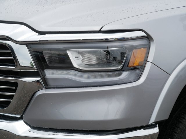 Used 2022 RAM 1500 Laramie AWD/4WD image 9