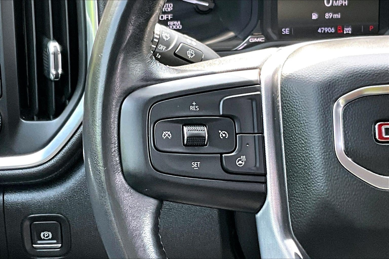Used 2022 GMC Sierra 1500 SLE w/ Driver Alert Package I AWD/4WD image 20