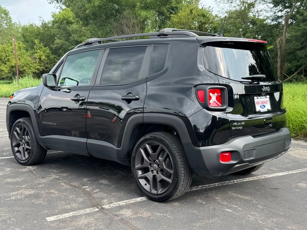 Used 2021 Jeep Renegade Latitude AWD/4WD image 13