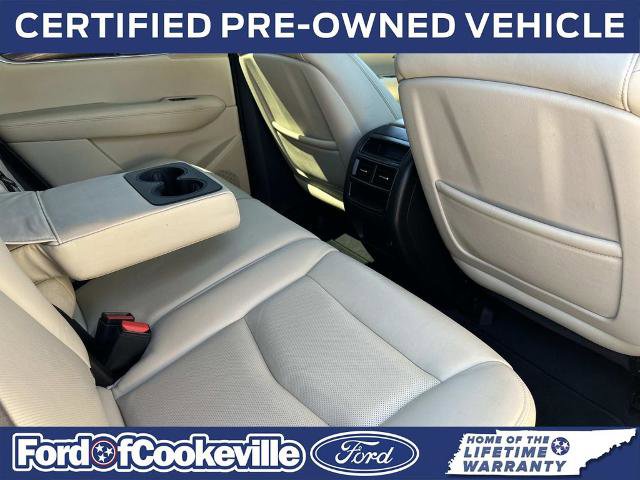 Used 2017 Cadillac XT5 Luxury w/ Driver Awareness Package FWD image 18