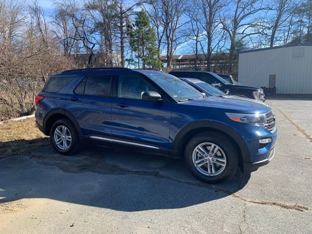 Certified 2023 Ford Explorer XLT w/ Equipment Group 202A image 3