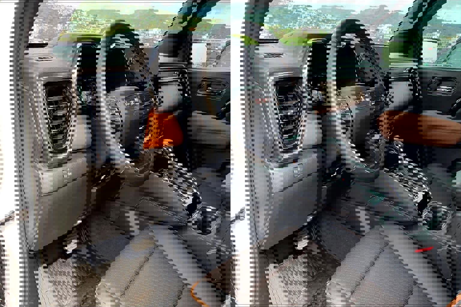 Used 2024 GMC Canyon AT4 w/ AT4 Premium Package image 2