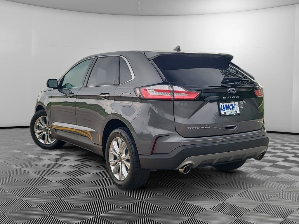 Certified 2024 Ford Edge Titanium AWD/4WD image 2