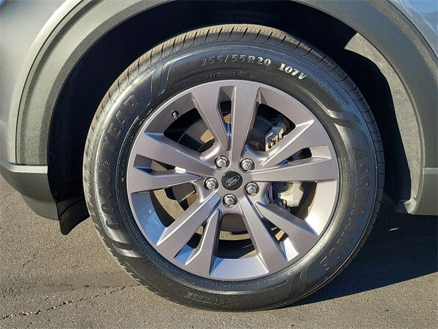 Certified 2022 Ford Explorer XLT w/ Equipment Group 202A image 27