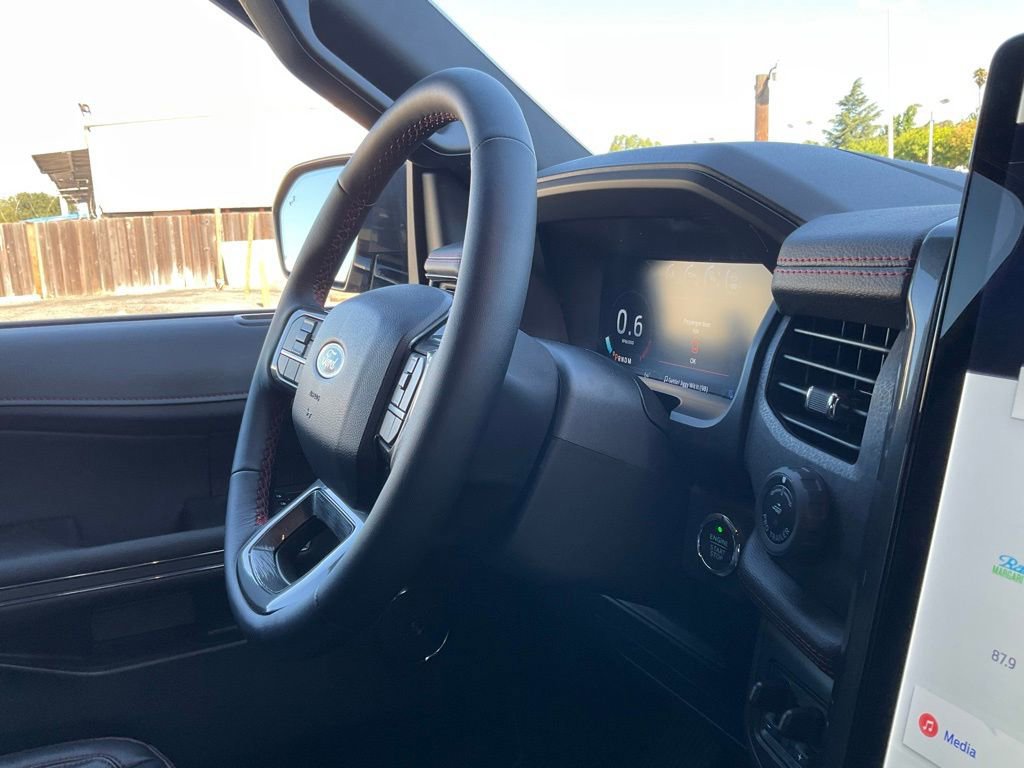 Certified 2024 Ford Expedition Limited image 85