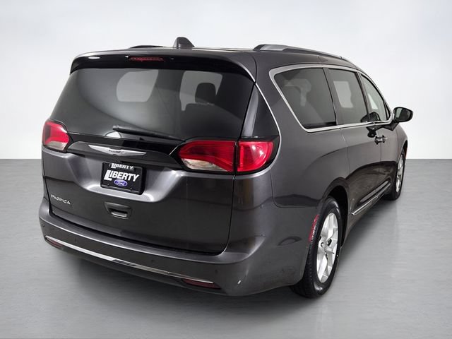 Used 2019 Chrysler Pacifica Touring-L Plus w/ Tire & Wheel Group FWD image 3