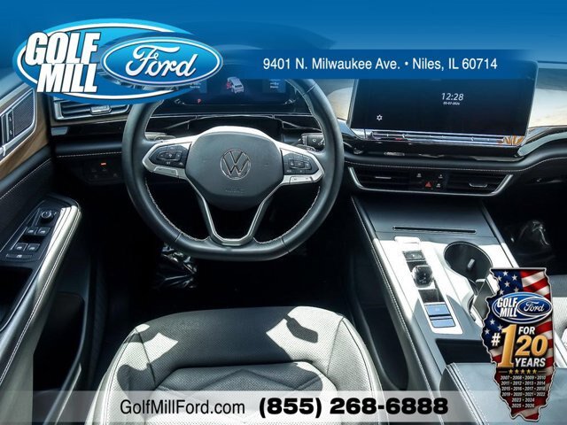 Used 2024 Volkswagen Atlas SE AWD/4WD image 18