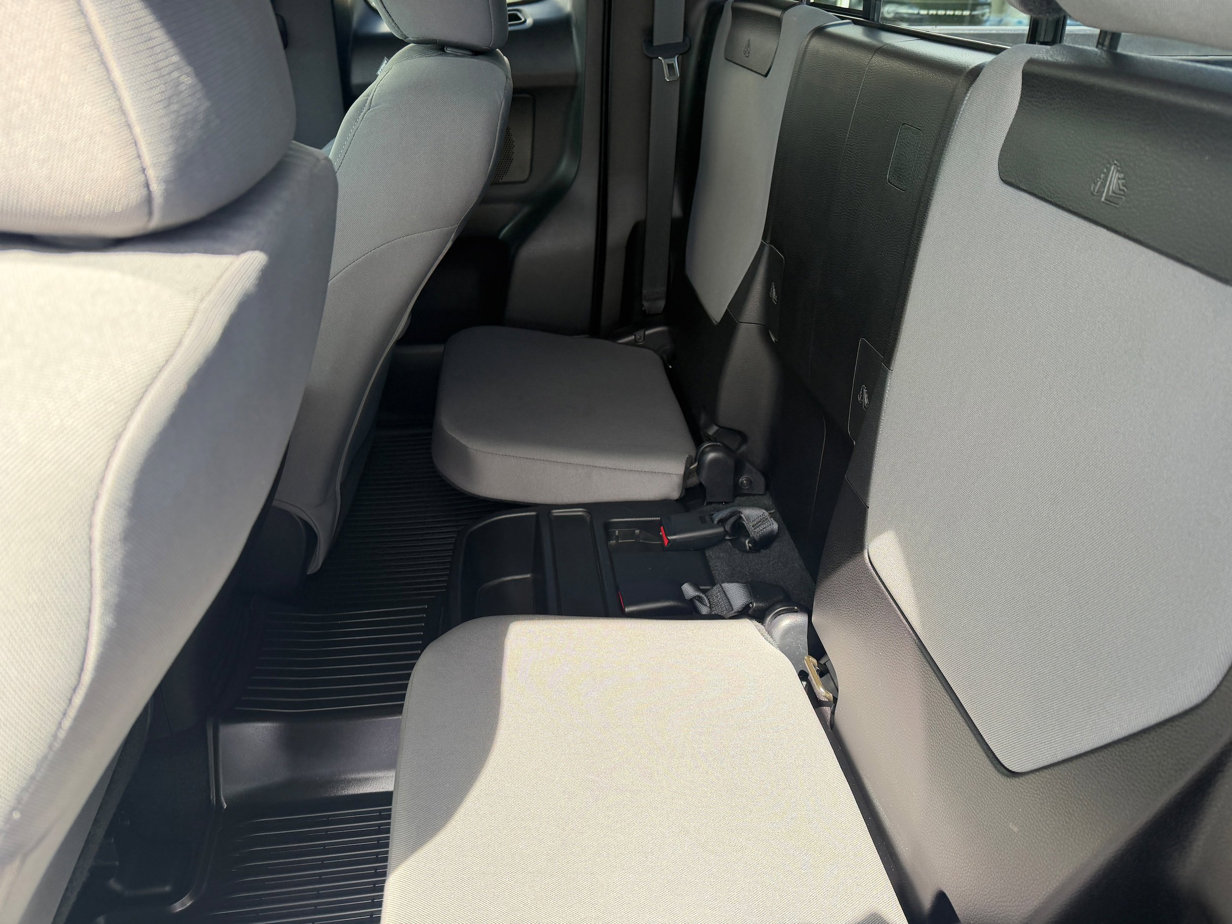 Used 2023 Toyota Tacoma SR AWD/4WD image 16