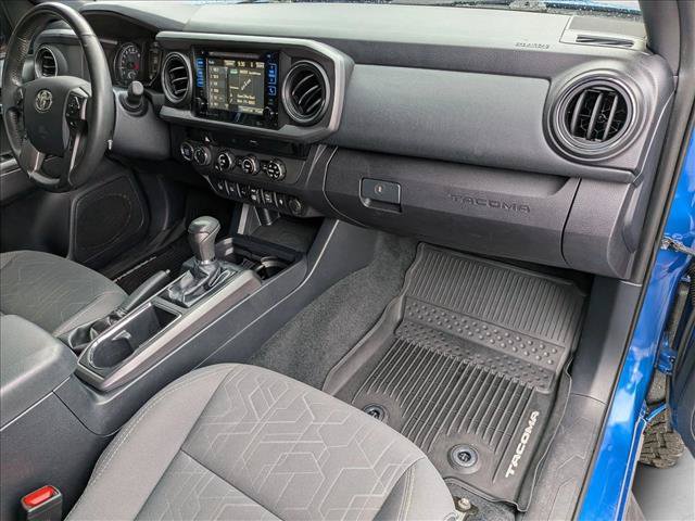 Used 2018 Toyota Tacoma TRD Sport w/ Technology Package AWD/4WD image 21