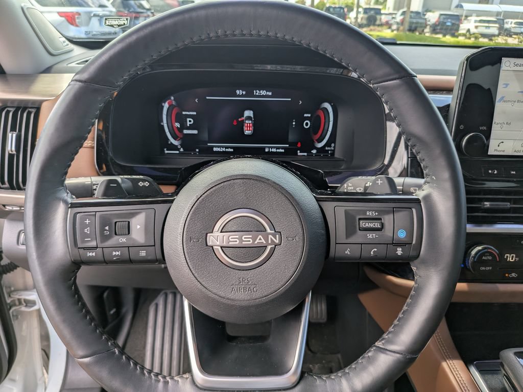 Used 2024 Nissan Pathfinder Platinum w/ Black Appearance Package FWD image 29