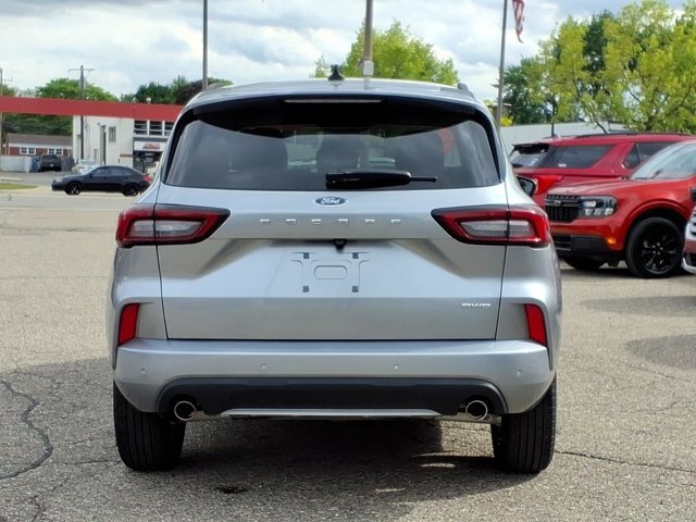 Certified 2024 Ford Escape ST-Line w/ Tech Pack #1 AWD/4WD image 17