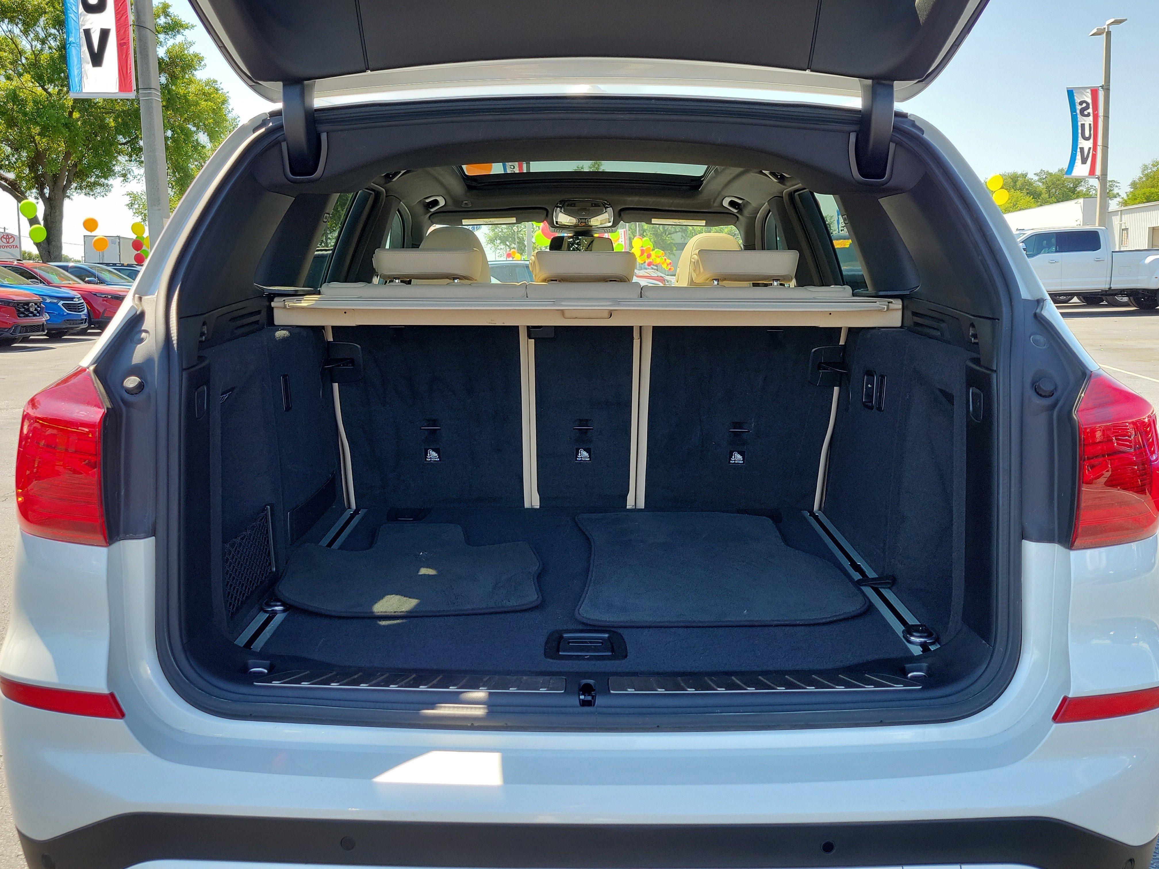 Used 2019 BMW X3 sDrive30i w/ Driving Assistance Package image 11