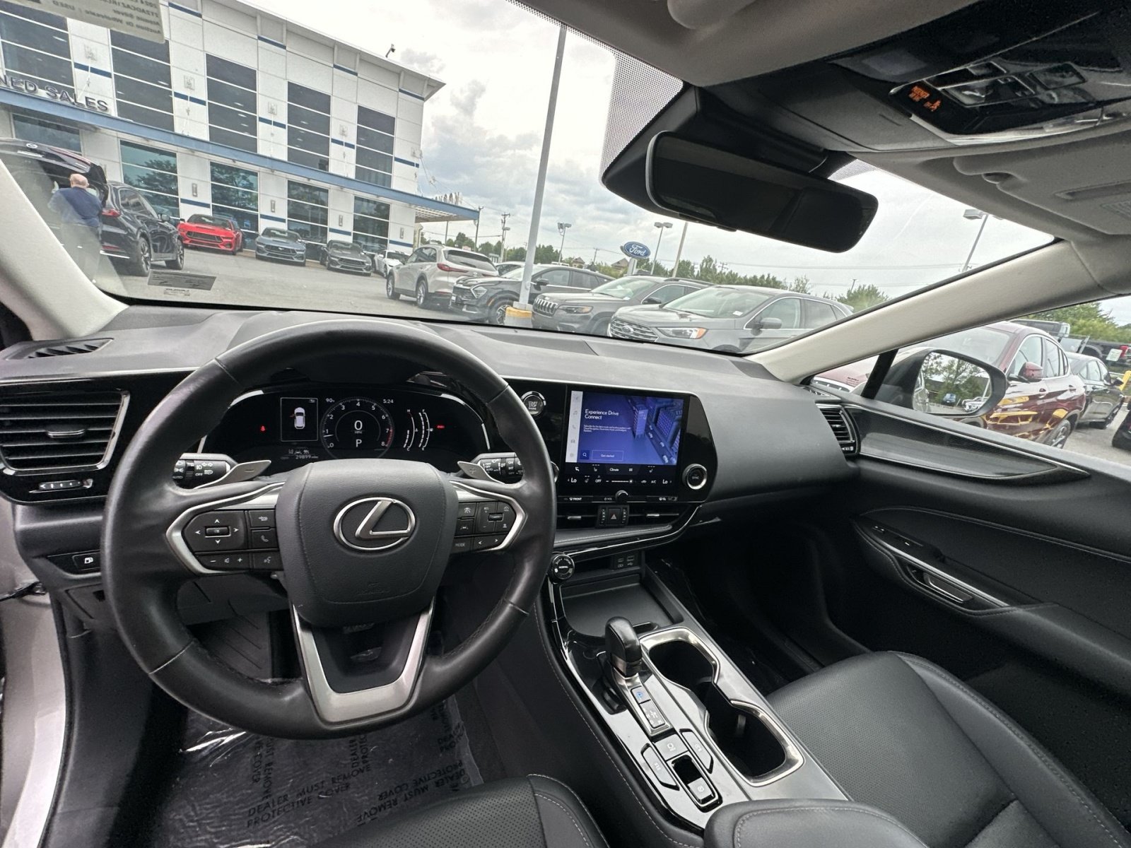 Used 2024 Lexus NX 250 FWD w/ Cold Area Package image 31