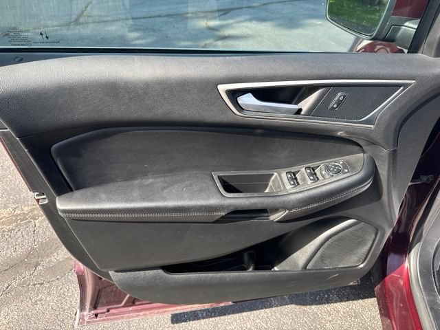 Certified 2024 Ford Edge SEL w/ Convenience Package AWD/4WD image 9
